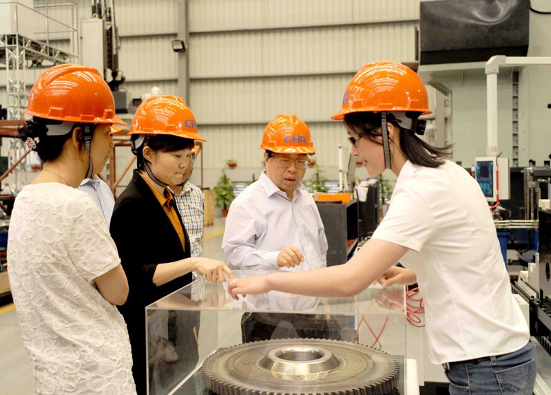 高端拉床,專用機(jī)床,內(nèi)拉床,外拉床,數(shù)控機(jī)床,自動化生產(chǎn)線,工業(yè)機(jī)器人,拉床,拉刀,自動化 高端拉床,專用機(jī)床,內(nèi)拉床,外拉床,數(shù)控機(jī)床,自動化生產(chǎn)線,工業(yè)機(jī)器人,拉床,拉刀,自動化