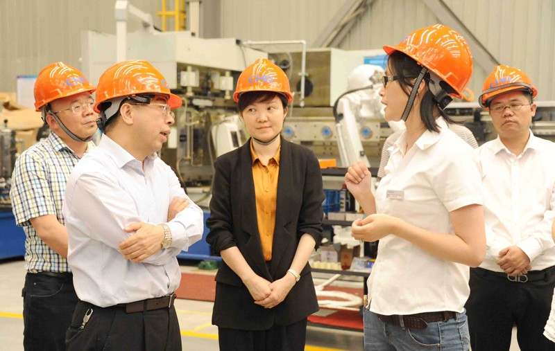 高端拉床,專用機(jī)床,內(nèi)拉床,外拉床,數(shù)控機(jī)床,自動化生產(chǎn)線,工業(yè)機(jī)器人,拉床,拉刀,自動化 高端拉床,專用機(jī)床,內(nèi)拉床,外拉床,數(shù)控機(jī)床,自動化生產(chǎn)線,工業(yè)機(jī)器人,拉床,拉刀,自動化