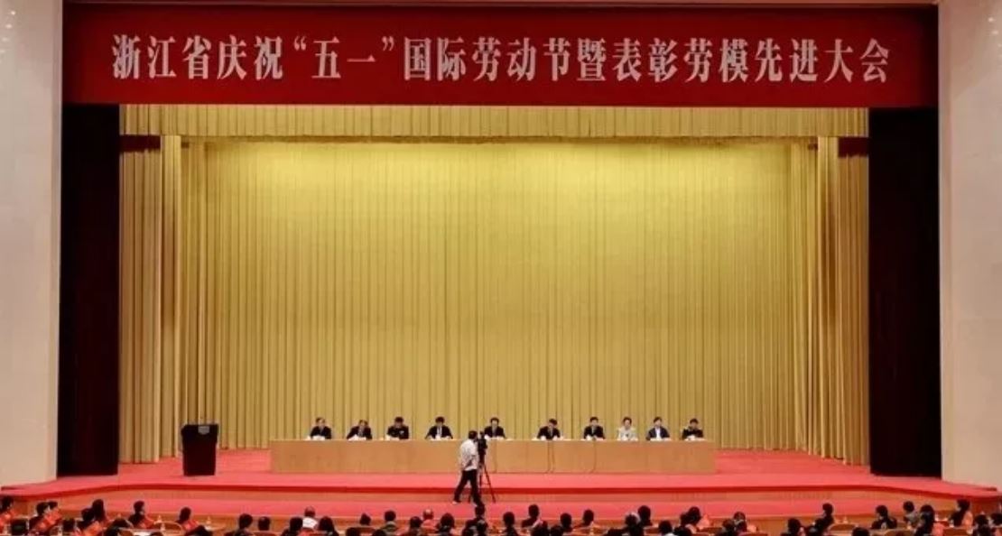 高端拉床,專用機(jī)床,內(nèi)拉床,外拉床,數(shù)控機(jī)床,自動(dòng)化生產(chǎn)線,工業(yè)機(jī)器人,拉床,拉刀,自動(dòng)化