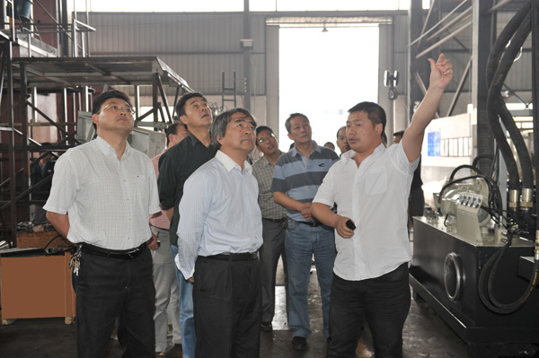 高端拉床,專(zhuān)用機(jī)床,內(nèi)拉床,外拉床,數(shù)控機(jī)床,自動(dòng)化生產(chǎn)線(xiàn),工業(yè)機(jī)器人,拉床,拉刀,自動(dòng)化