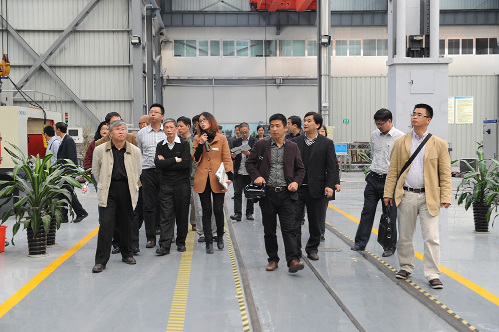 高端拉床,專用機床,內拉床,外拉床,數(shù)控機床,自動化生產線,工業(yè)機器人,拉床,拉刀,自動化