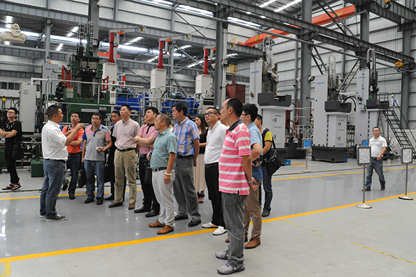 高端拉床,專用機床,內(nèi)拉床,外拉床,數(shù)控機床,自動化生產(chǎn)線,工業(yè)機器人,拉床,拉刀,自動化 高端拉床,專用機床,內(nèi)拉床,外拉床,數(shù)控機床,自動化生產(chǎn)線,工業(yè)機器人,拉床,拉刀,自動化