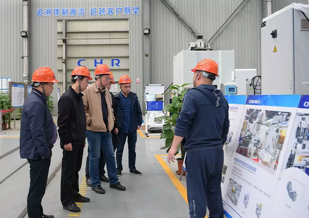 高端拉床,專用機(jī)床,內(nèi)拉床,外拉床,數(shù)控機(jī)床,自動化生產(chǎn)線,工業(yè)機(jī)器人,拉床,拉刀,自動化 高端拉床,專用機(jī)床,內(nèi)拉床,外拉床,數(shù)控機(jī)床,自動化生產(chǎn)線,工業(yè)機(jī)器人,拉床,拉刀,自動化