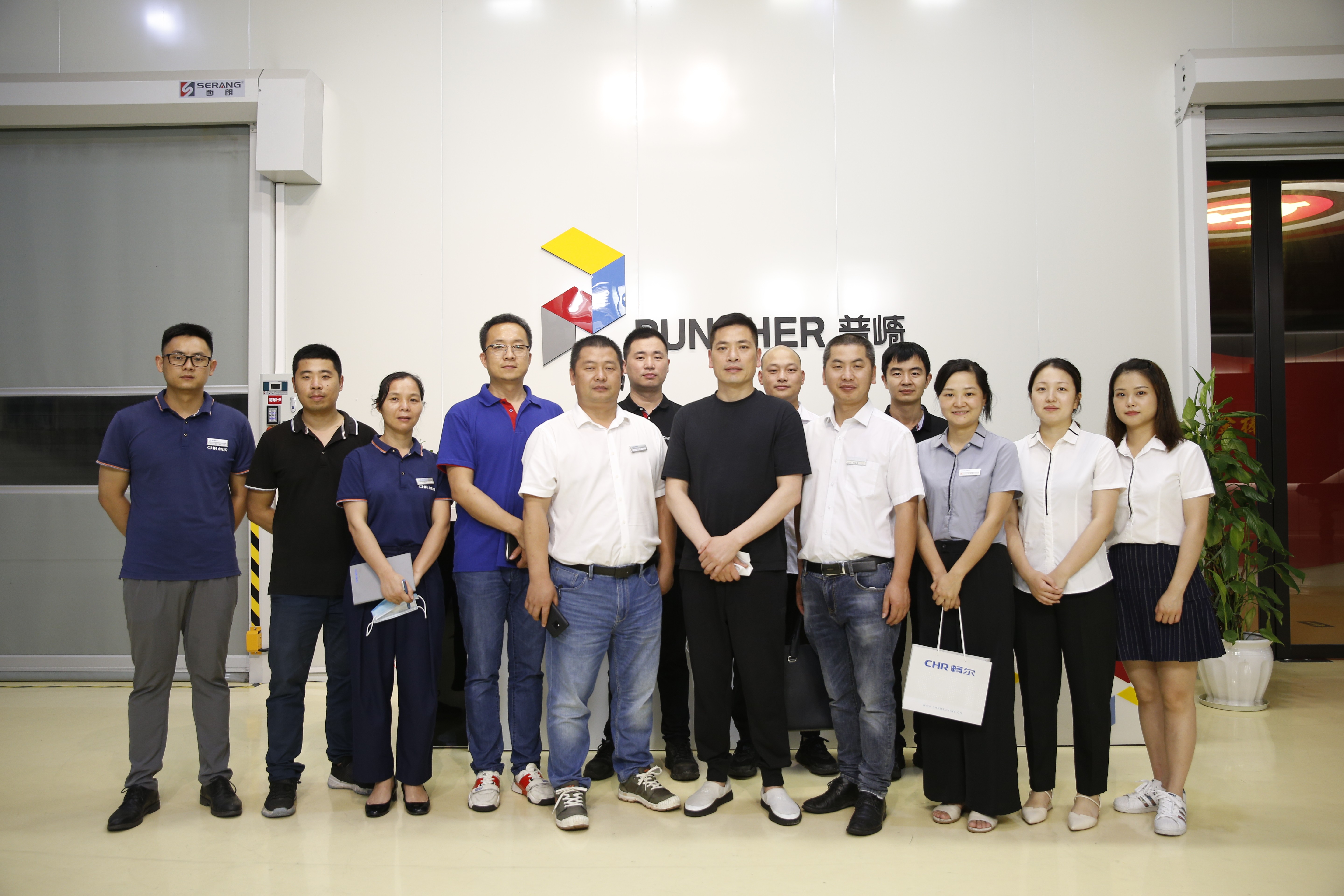 拉床,拉刀,自動化,高端拉床,專用機(jī)床,內(nèi)拉床,外拉床,數(shù)控機(jī)床,自動化生產(chǎn)線,工業(yè)機(jī)器人