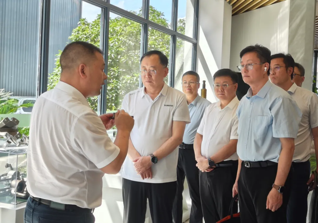 拉床,拉刀,自動(dòng)化,高端拉床,專用機(jī)床,內(nèi)拉床,外拉床,數(shù)控機(jī)床,自動(dòng)化生產(chǎn)線,工業(yè)機(jī)器人